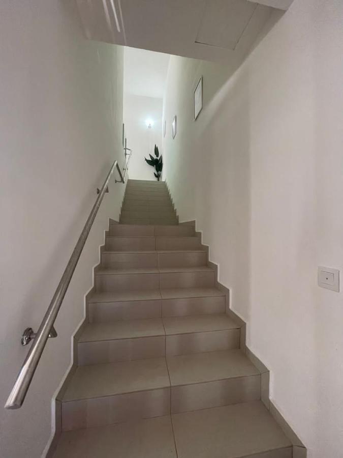 Safiyya Homestay Kluang Exteriör bild